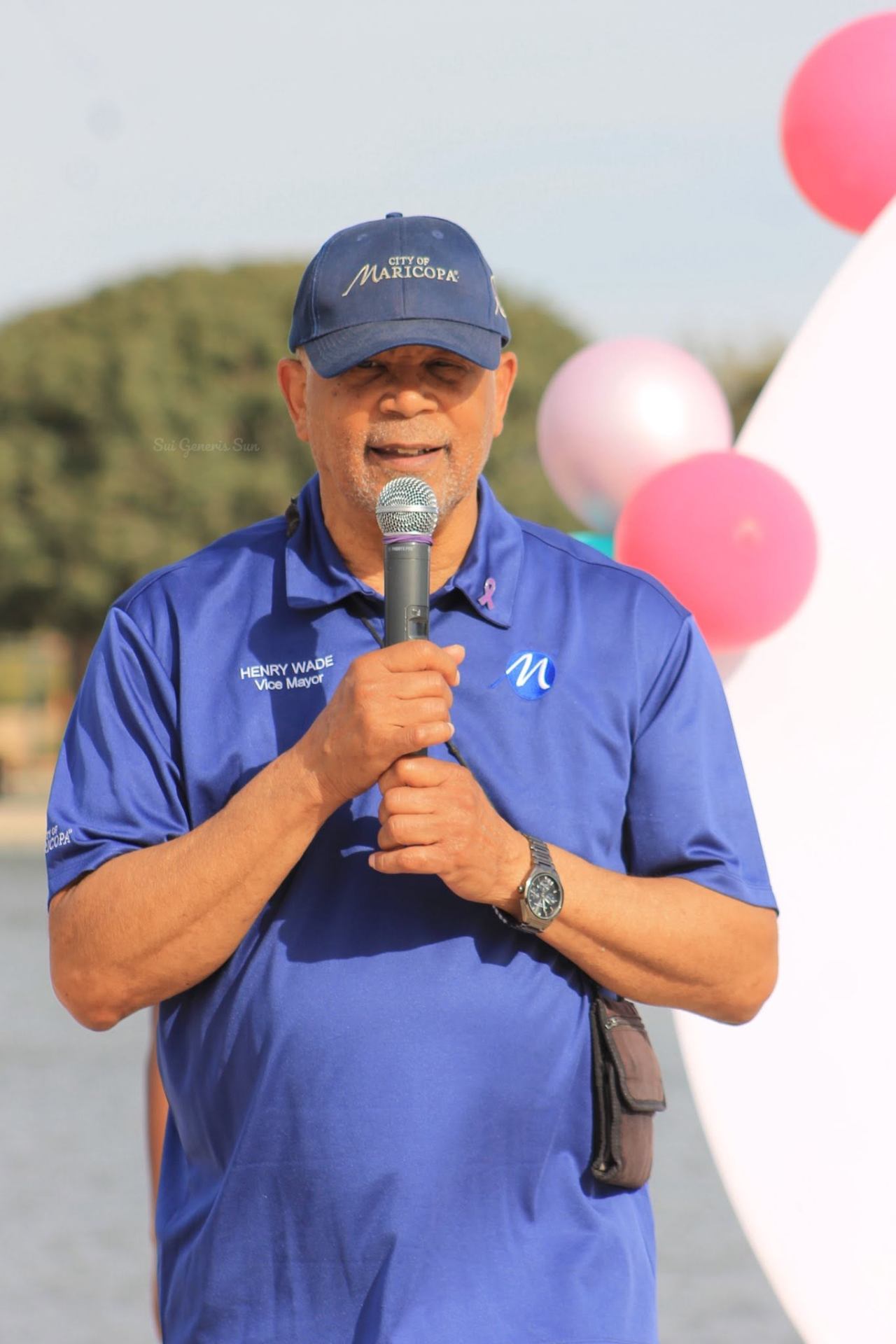 Maricopa Vice Mayor Henry Wade speaking at the walk